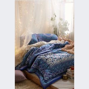 Urban Outfitters Comforter